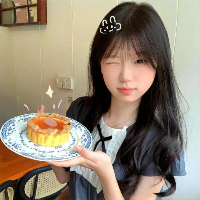 我的女大佬 封面