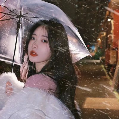 曼哈顿女佣 封面
